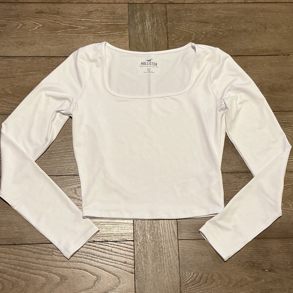 Hollister Women's Classic White Long Sleeve Tee sz S
